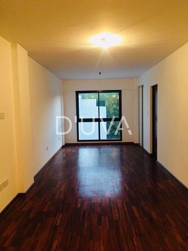 Monoambiente De Excelente Calidad. Calle 8 E/ 33 Y 34