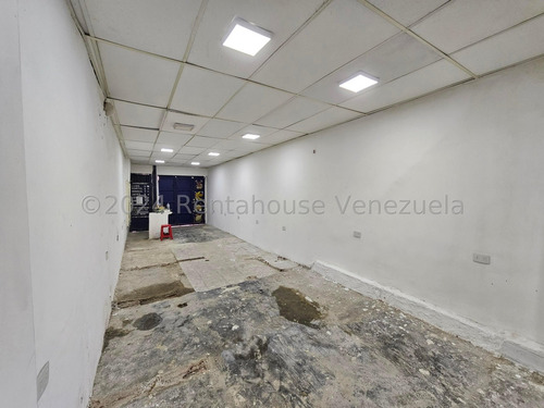 Casa En Alquiler En Catia Calle Panamerica Eu 24-29164
