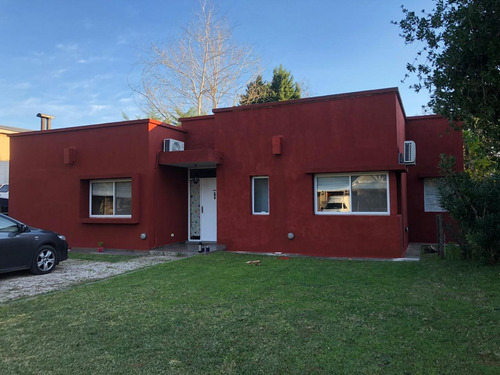 Casa 3 Dormitorios C/dep En Fincas De Maschwitz. Oportunidad