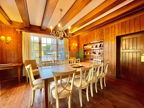 Excelente Casa De Cinco Dormitorios En Venta - Golf Punta Del Este - Ref : Eqp3470