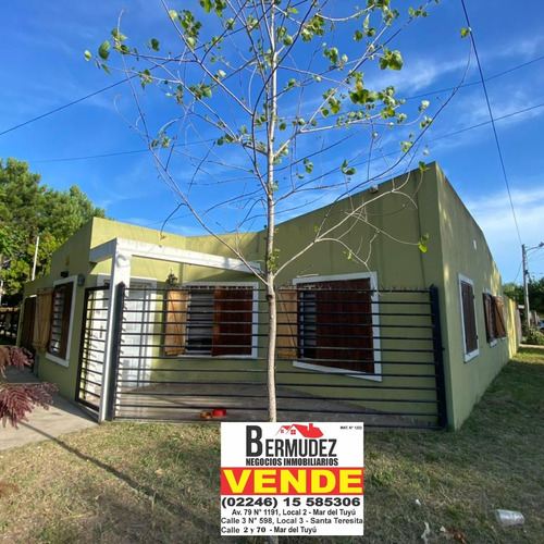 Venta Casa Sola En Lote, 6 Ambientes En Mar Del Tuyú Calle 85 Esquina 5