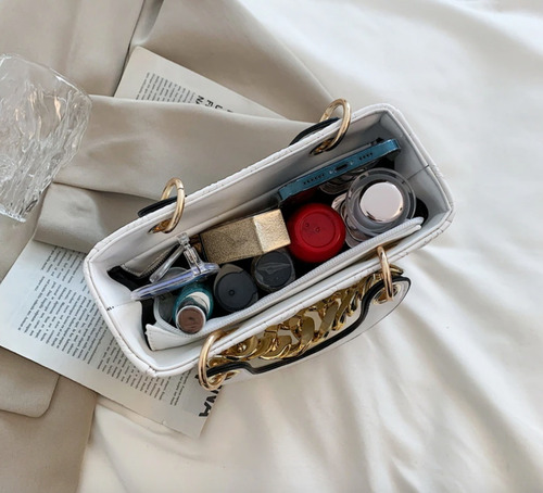 Imagen 4 de 7 de Bolsa Coreana Con Correa Crossbody Bandolera Blanca