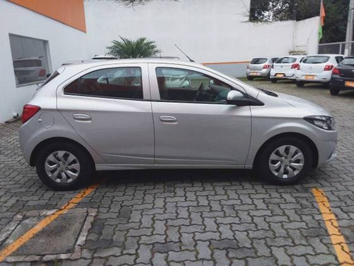 Imagem 9 de 9 de Chevrolet Onix 1.0 Mpfi Lt 8v Flex 4p Manual