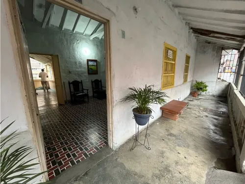 Casa Lote En Envigado Con Potencial Para Inversión