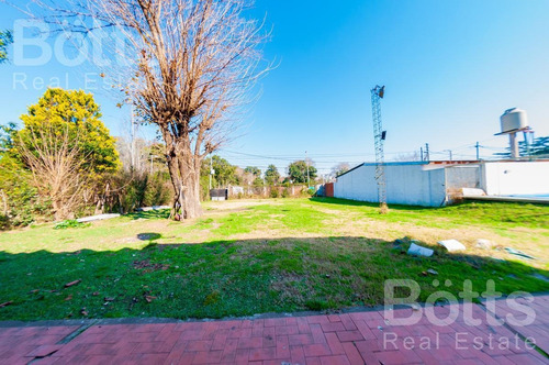 Imagen 10 de 11 de Venta De Monoambiente Divisible Con Sector De Quincho Y Parrilla En Amplio Lote En Trujui - Moreno