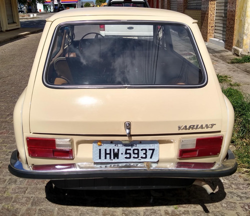 Volkswagen - Variant 1 1977 Bege Saara