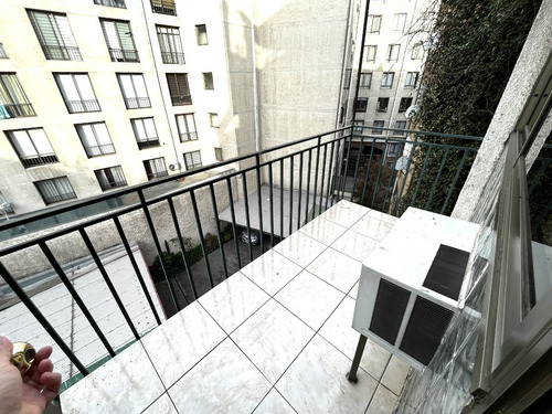 Se Vende Apart Hotel En Pleno Barrio Lastarria (8 Pisos)