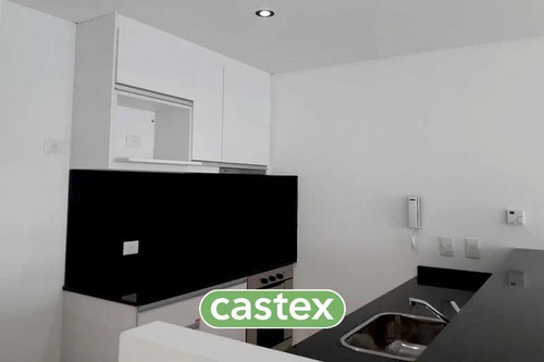 Imagen 2 de 19 de Departamento De 2 Dormitorios A La Laguna En Venta En Terralagos, Canning