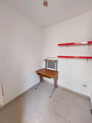 Vendo Hermosa Casa En Reparto Los Tres Ojos, Zona Oriental, Santo Domingo Este, Rep.dom