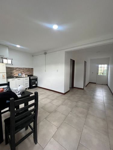 Venta Casa Sicardi, Parque Y Pileta