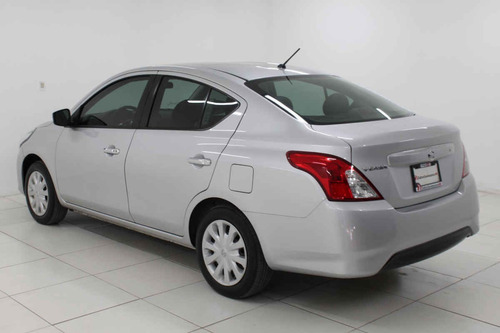 Imagen 3 de 15 de Nissan Versa 2017 4 Cilindros
