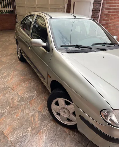 Renault Megane 1.6 Unique