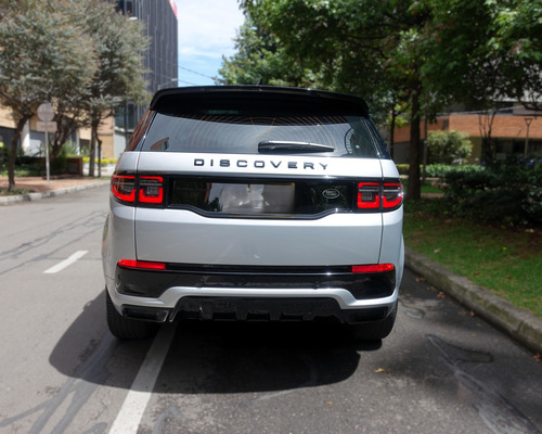 Land Rover Discovery Sport Black R Dynamic