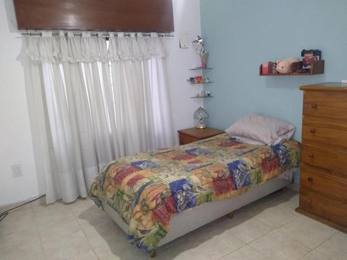 Ph En Venta - 4 Dormitorios 4 Baños - 208mts2 - Crucecita, Avellanea