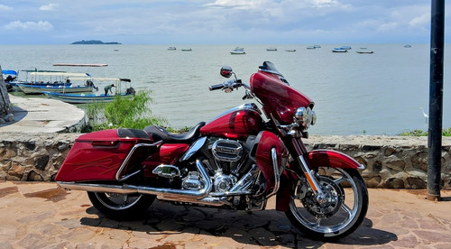 Harley Davidson Street Glide Cvo Atomic Red