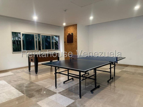 Espectacular Apartamento De Lujo, En Alquiler, En Campo Alegre. Ch.