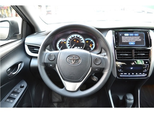 Imagem 9 de 10 de Toyota Yaris 1.5 16v Flex Sedan Xls Connect Multidrive