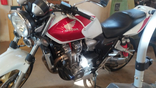 Imagem 2 de 8 de Honda Cb 1300