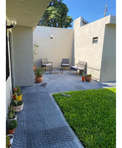 Venta Casa De 3 Amb. A Estrenar C/ Garaje O Local. El Palomar