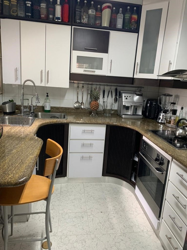 Imagen 15 de 16 de Bello Apartamento Con Todos Los Servicios Ininterrumpidos En Bello Monte