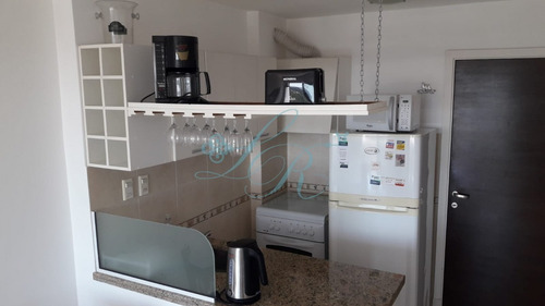 Apartamento En Roosevelt - Punta Del Este- Ref: 205