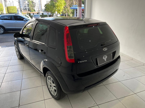Imagem 9 de 14 de Ford Fiesta Fiesta 1.0i 3p E 5p Flex Manual