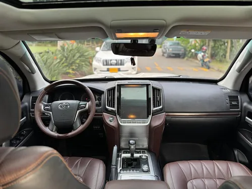 Toyota Land Cruiser Sahara Blindaje 2