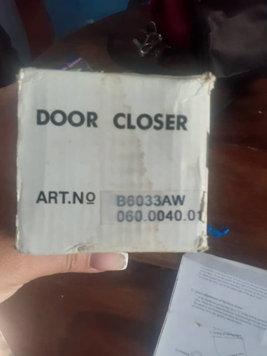 Imagen 2 de 6 de Brazo O Gatos Para Puertas 602 De 25 A 45 Kilos