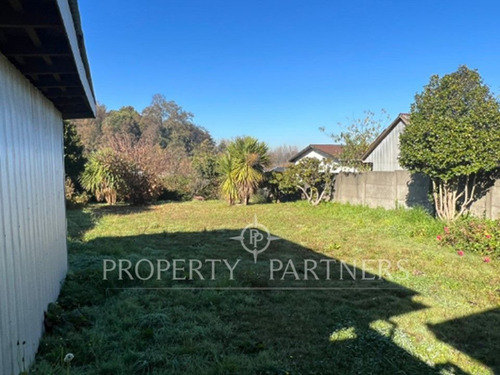 Arriendo Casa En Excelente Ubicación A Pasos De C...