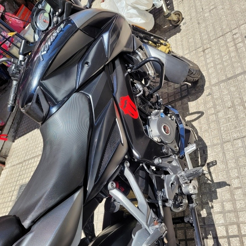Imagen 5 de 12 de Bajaj Rouser Ns200