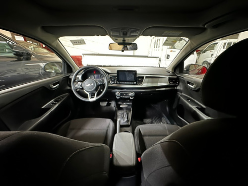 Imagen 18 de 21 de Kia Rio 2022 Sx At