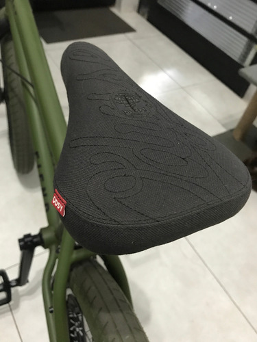 Bicicleta Bmx Fiend Type O+ Equipada C/ Pcs Odyssey E Cult Verde Militar 20 " (Usado)