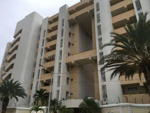 Imagen 2 de 10 de Venta De Apartamento En Porlamar, Dumar Country Club Isla De Margarita