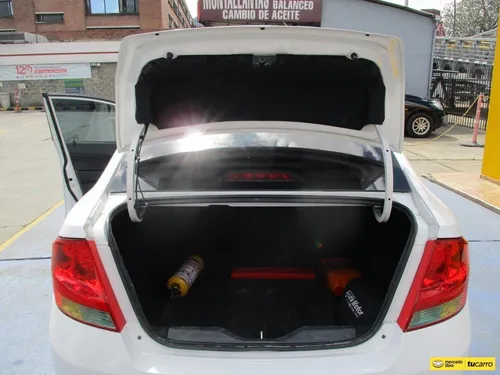 Chevrolet Sail Ls 1400cc Mt Aa