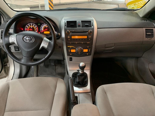 Toyota Corolla Xei 6m/t Nuevo, Impecable, Sin Detalles