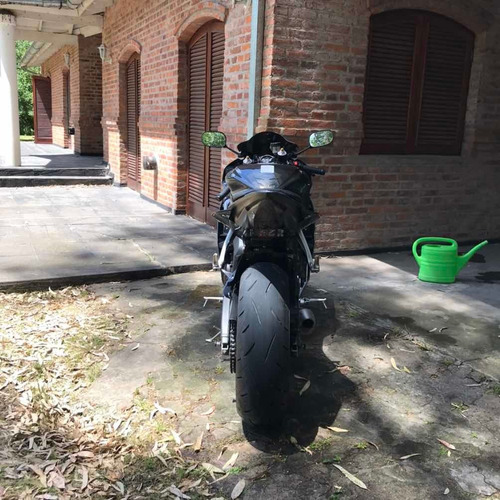 Yamaha R6