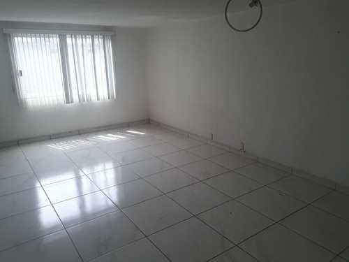 Imagen 7 de 13 de Tlalpan Amplio Depto En Ris 1 80 M2 3recámaras 1 Baño 1 Estacionamiento