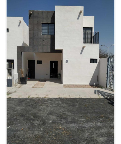 Casa En Venta En Kalia Residencial