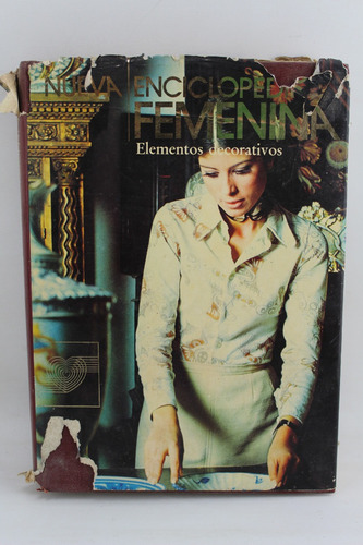 L2572 Nueva Encyclopedia Femenina -- Elementos Decorativos