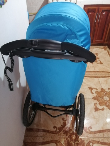 Coche Para Bebé De Tres Llantas,con Canasta Marca Bebesitos