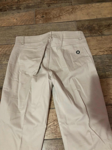 Pantalón De Gabardina Beige