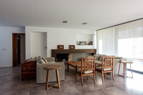 Venta Casa 4 Dormitorios 6 Baños Viñedos De La Tahona