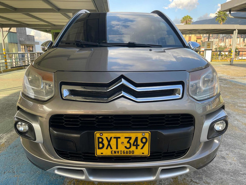 Imagen 2 de 10 de Citroën C3 Aircross Mt 2011