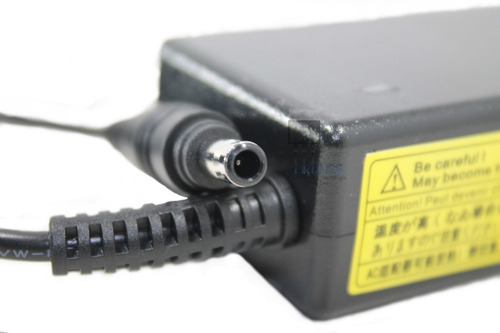 Imagen 1 de 4 de Cargador Notebook Samsung 19v X 3.16a Plug 5.5x3.0 Pin