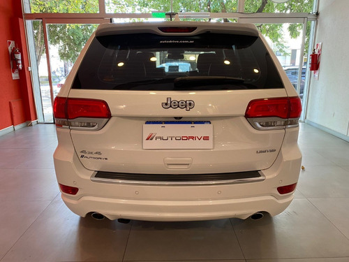 Imagen 5 de 25 de Jeep Grand Cherokee Limited Llantas 20 2015 44.000km