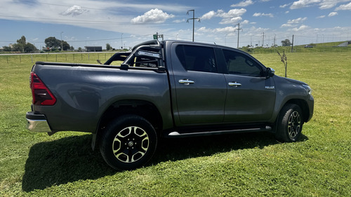 Toyota Hilux Pick-up 2.8 Cd Srx 177cv 4x2 At