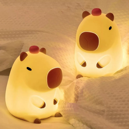 Bonita Luz Nocturna Con Forma De Capibara Y Juguete De Peluc