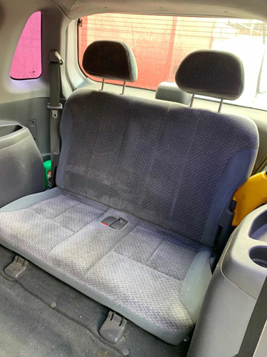 Kia Carens 2002