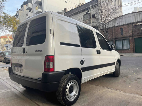 Imagen 12 de 24 de Citroën Berlingo 2016 1.6 Hdi 92 Bussines