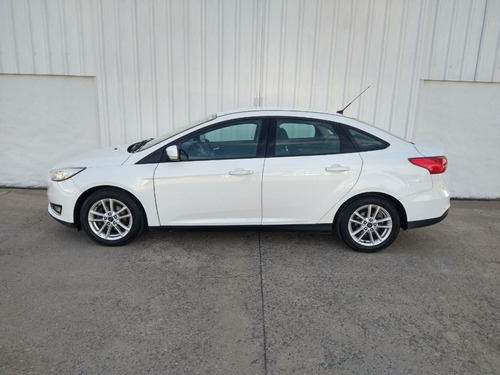 Imagen 2 de 10 de Ford Focus 2.0 Se 2016 (int 8054)